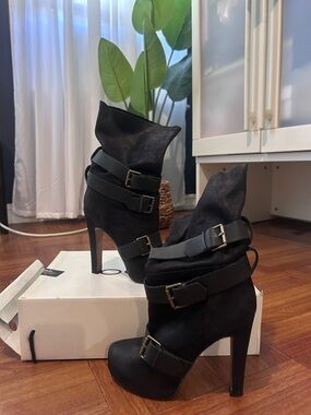 Aldo Fibiane-97 Black Buckle Strap High-Heel Ankle Boots